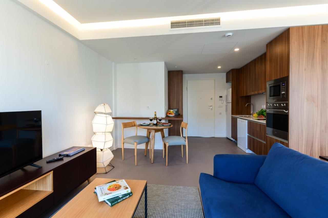 Standard Studio,1398976064:JPEG