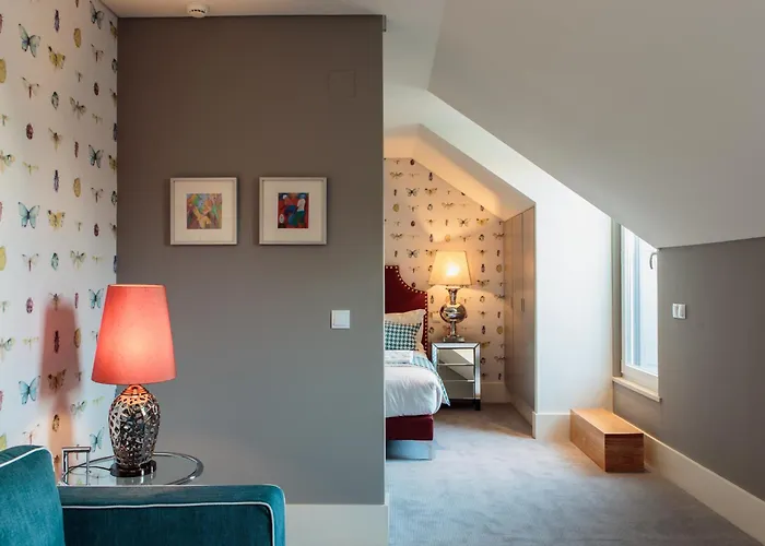 Dear Lisbon - Gallery House